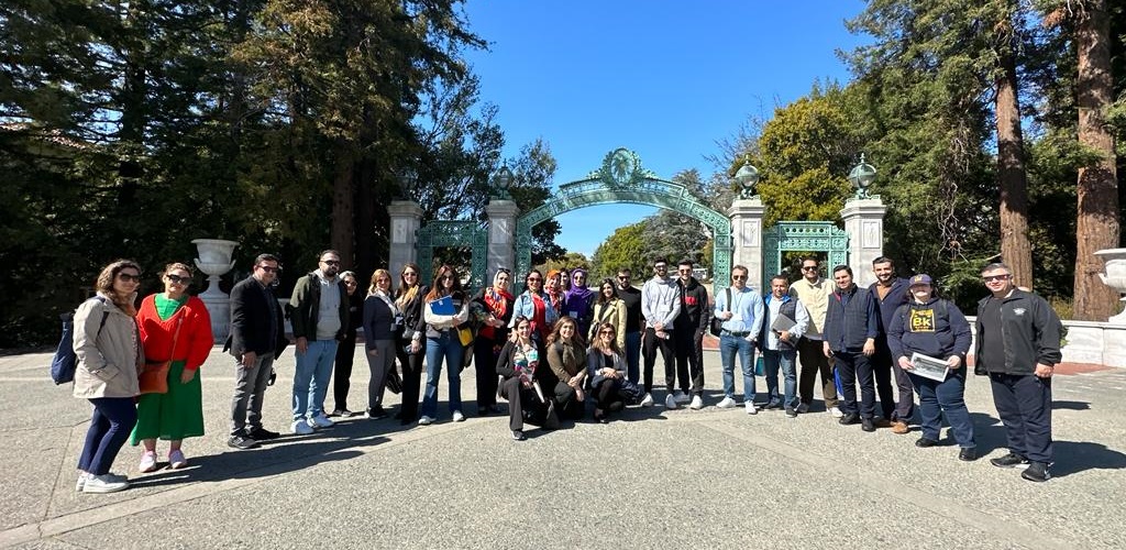 UC Berkeley Entrance Group Picture